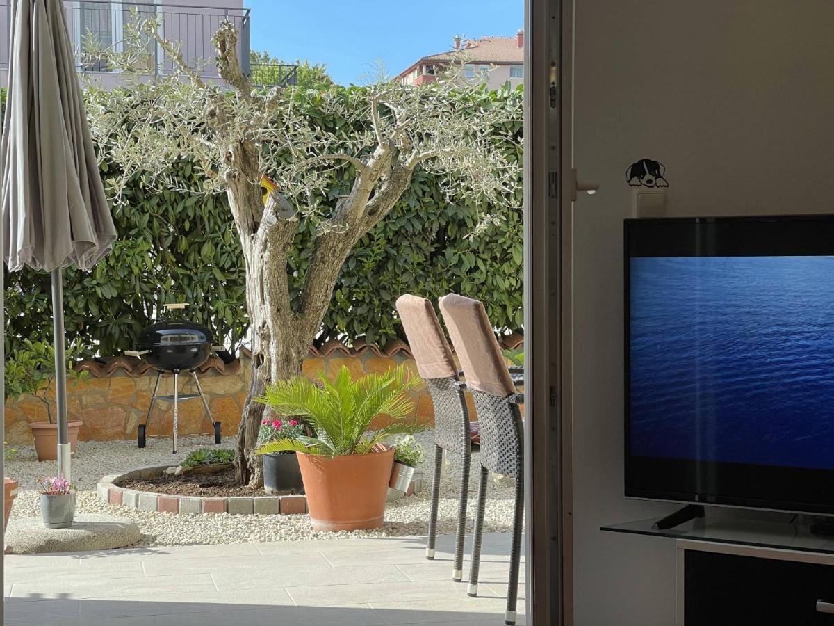 Apartment Malu Pula Exterior photo